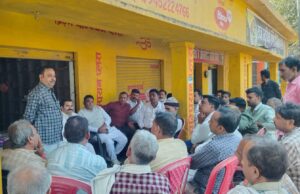 एकता पद यात्रा की रणनीति बनाने के लिए गोला विधायक अमन गिरि ने की बैठक