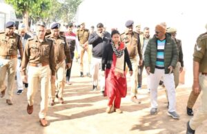 अंडरट्रायल बंदी की संदिग्ध मृत्यु पर डीएम-एसपी ने किया जिला कारागार का निरीक्षण,जांच शुरू