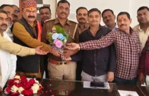 व्यापार मंडल ने कोतवाल से भेंट कर जाम समस्या पर समाधान की रखी मांग