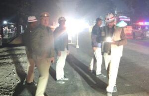 लगन व नाले की खुदाई के चलते ट्रैफिक पुलिस रही अलर्ट