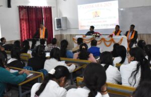 नव प्रवेशित छात्रों को आयुर्वेद चिकित्सा की दी जानकारी