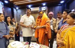 रामजानकी सेवा संघ अयोध्या के महन्त माधव मुकुन्द महाराज का संघर्ष सेवा समिति कार्यालय आगमन