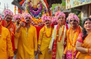 खाटू श्याम की पालकी निशान यात्रा ने नगर में किया भ्रमण