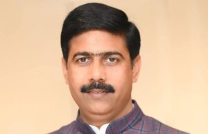 क्या ‘साफ-सफाई’ छोड़कर ‘सियासी सफाई’ में लगी हैं मेयर ?:पार्षद मुकेश सिंह चौहान