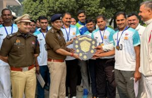 यूपी पुलिस वॉलीबॉल क्लस्टर में वाराणसी जोन का दमदार प्रदर्शन, सेपक टकरा में पहले स्थान से चमकी टीम