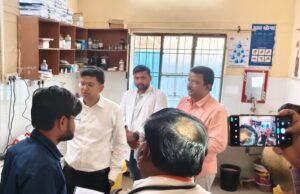 डीएम के औचक निरीक्षण में 3 कर्मी अनुपस्थित, बर्डपुर सीएचसी में बड़ी कार्रवाई