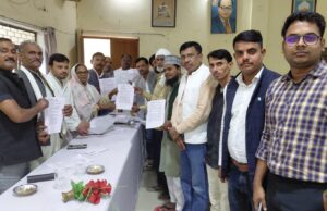 सपा ने बीएलए के साथ की अहम रणनीतिक बैठक, विधायक ऊषा मौर्या ने दिए कड़े निर्देश