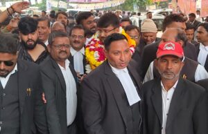 अश्वनी कुमार श्रीवास्तव ने बार काउंसिल आफ उत्तर प्रदेश सदस्यता के लिए किया पर्चा दाखिला