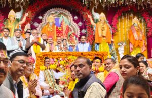श्री राम सीता का हुआ विवाह, श्रद्धालुओं ने बरसाए फूल