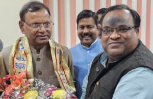 पंकज चौधरी के प्रस्तावक बने फतेहपुर भाजपा जिलाध्यक्ष अन्नू श्रीवास्तव