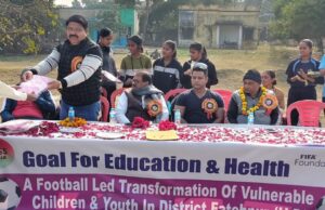 जनपद स्तरीय फुटबॉल टूर्नामेंट के दूसरे दिन रोमांचक मुकाबले, डायमंड व ब्लैक स्टोन क्लब फाइनल में