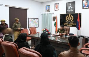 फतेहपुर के एसपी ने सुनी जन समस्याएँ, गुणवत्तापूर्ण निस्तारण के दिए निर्देश