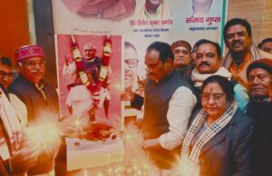 अटल जी के जन्म दिवस की पूर्व संध्या पर दीपोत्सव का आयोजन