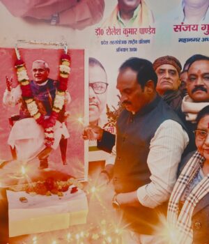 अटल जी के जन्म दिवस की पूर्व संध्या पर दीपोत्सव का आयोजन