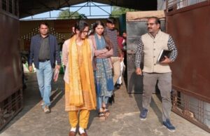 गोला उप जिलाअधिकारी ने किया गौशाला का स्थलीय निरीक्षण