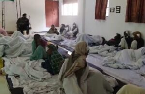 रती नेत्रालय में निःशुल्क घर जैसी सुविधा प्राप्त कर हुयी रौशन महिला व पुरुष ग्रामीणों की आँखें