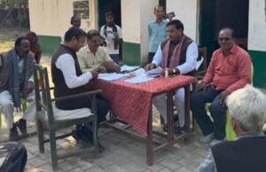 मड़िहान विधायक ने मतदाता सूची पुनरीक्षण अभियान का किया निरीक्षण