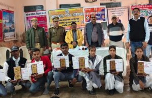 पुलिस व मद्यनिषेध विभाग ने छात्रों को दिलाई नशा न करने की शपथ