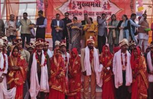 पंसारी टोला जैन मंदिर में पालकी यात्रा और आदिनाथ विधान का भव्य आयोजन
