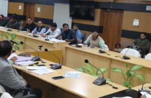 शून्य मृत्यु दर के लक्ष्य को लेकर डीएम की अध्यक्षता में सड़क सुरक्षा समिति की बैठक