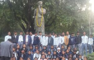 विश्वविद्यालय व संग्रहालय का शैक्षिक भ्रमण कर बच्चों ने जानी बारीकियां