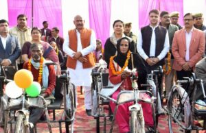 दिव्यांगजन की मुस्कान से खिला मंच,188 उपकरणों का वितरण