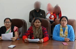 परिवार परामर्श केंद्र में काउंसलिंग के बाद एक दंपति में हुआ सुलह