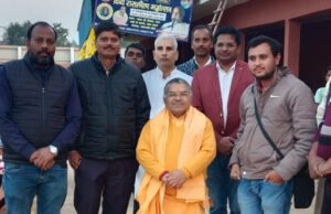 गौ सेवा आयोग के अध्यक्ष का मोहम्मदी दौरा, वृक्षारोपण व गौशाला निरीक्षण