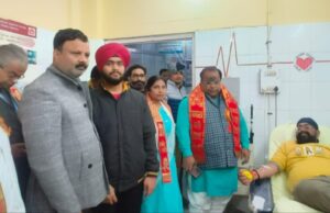 चार साहिबजादों की शहीदी सप्ताह पर लगे रक्तदान शिविर में आठ लोगों ने किया रक्तदान