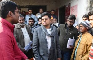 खाद दुकानों व सहकारी समितियों का औचक निरीक्षण, रिकॉर्ड सही पाए गए