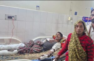 दबंगो ने पति के तोड़े हाथ पॉव, पत्नी पहुंची एसएसपी के द्वार