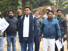 विवादित जमीन से मिट्टी बेचने की शिकायत पर डीएम ने किया स्थलीय निरीक्षण