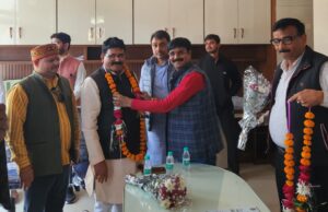 नवनियुक्त भाजपा जिला अध्यक्ष व बबीना विधायक का किया स्वागत