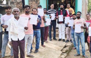 बीएलओ से सम्पर्क कर फार्म भर कर जमा करेंरूअशफाक