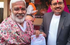 स्व. कल्याण सिंह की प्रतिमा स्थापना की मांग, जल शक्ति मंत्री को सौंपा ज्ञापन