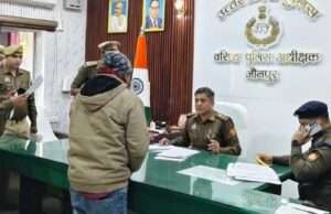 एसपी जौनपुर ने सुनी जनता की फरियाद, त्वरित निस्तारण के दिए सख्त निर्देश