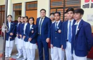 77वें गणतंत्र दिवस पर शान से फहराया तिरंगा