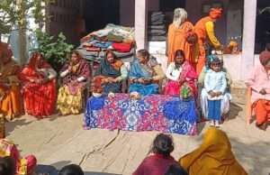 जरूरतमंदों को दिया गया कंबल, कराया गया भोजन: भिखारी बाबा