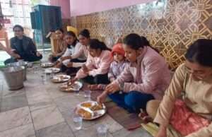 गरिमा तिवारी की 21वीं वर्षगांठ पर तांबेश्वर मंदिर में भंडारा