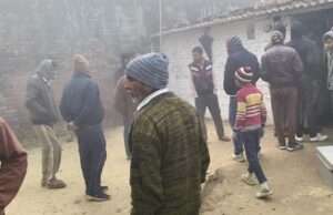 एक ही रात तीन घरों में चोरी, जांच में जुटी पुलिस