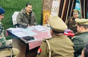 पुलिस अधीक्षक ग्रामीण, मुजफ्फरनगर ने थाना शाहपुर का आकस्मिक निरीक्षण कर थाने पर नियुक्त विवेचकों का अर्दली रूम किया गया