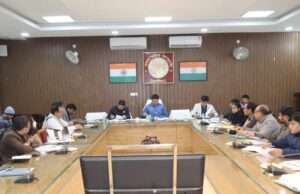 जिलाधिकारी की अध्यक्षता में हुई जिला पर्यावरण एवं गंगा समिति की बैठक