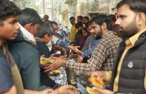 सदर अस्पताल में शोमेश्वर महादेव मंदिर का भंडारा आयोजित