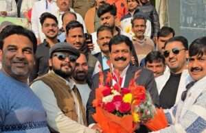 मिर्जापुर में टाइल्स वर्ल्ड का भव्य शुभारंभ, मुख्य अतिथि के रूप में पहुंचे मंत्री जमा खान के स्वागत में दिखा जबरदस्त उत्साह