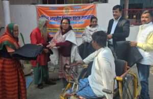 7कुष्ठ आश्रम के जरूरतमंदों को कंबल किये वितरित