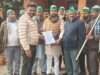 भारतीय किसान यूनियन भानू के कार्यकर्ताओं ने अधिशाषी अधिकारी पचपेड़वा को सौंपा ज्ञापन