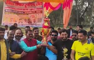 क्रिकेट टूर्नामेण्ट में शीतलमऊ इलेवन ने जीता फाइनल खिताब, हुए पुरस्कृत