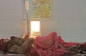 संदिग्ध अवस्था में महिला सड़क किनारे बेहोश मिली, सूचना पर पहुंची पुलिस