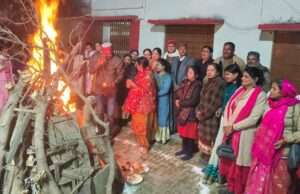 लोहड़ी पर्व हमारे भीतर से स्वार्थ,अन्याय और अहंकार को जलाकर राष्ट्र-सेवा, समाज-कल्याण और मानवता की भावना जागृत करती है:राजकुमार चोपडा राष्ट्रीय अध्यक्ष लोकसेवक मंडल