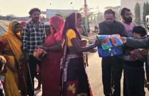 उम्र से बड़े संस्कार, “छोटी बच्चियों के छोटे हाथों से किया गया यह बड़ा दान, मानवता की सबसे सुंदर तस्वीर है:डीएम